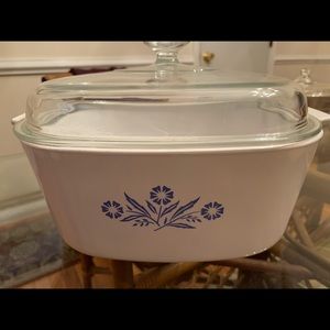 Pyrex 5 quart casserole dish